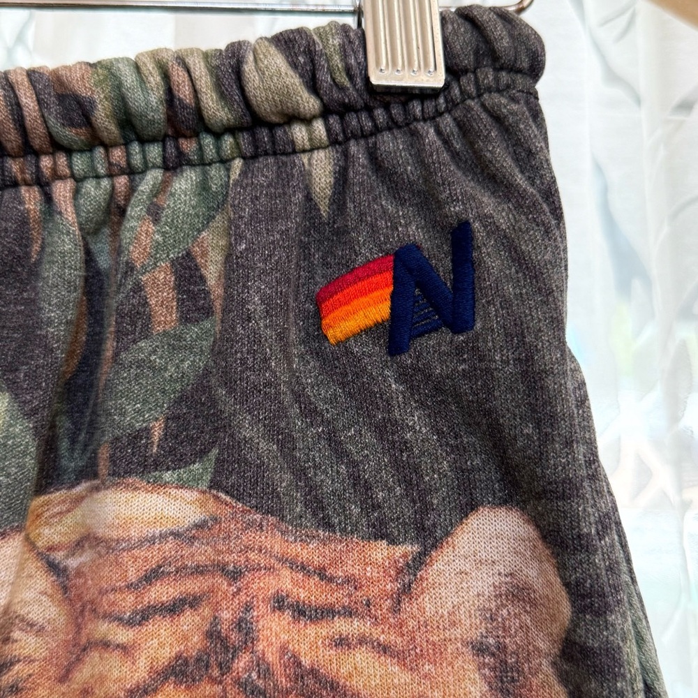 AVIATOR NATION GREEN ORANGE TIGER JUNGLE PRINT DRAWSTRING WAIST 5 STRIPE SHORTS - Picture 6 of 16